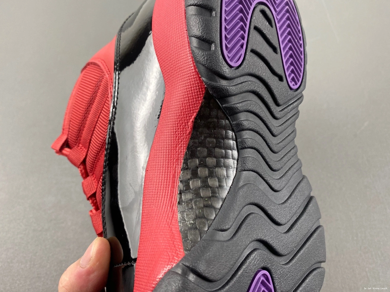 11 CT8012-600 Jordan Air 0422